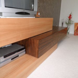 TV-Schrank